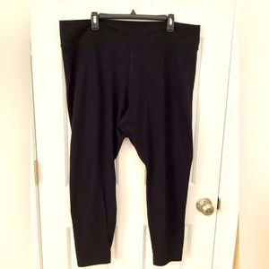 Old Navy Active Balance Legging.